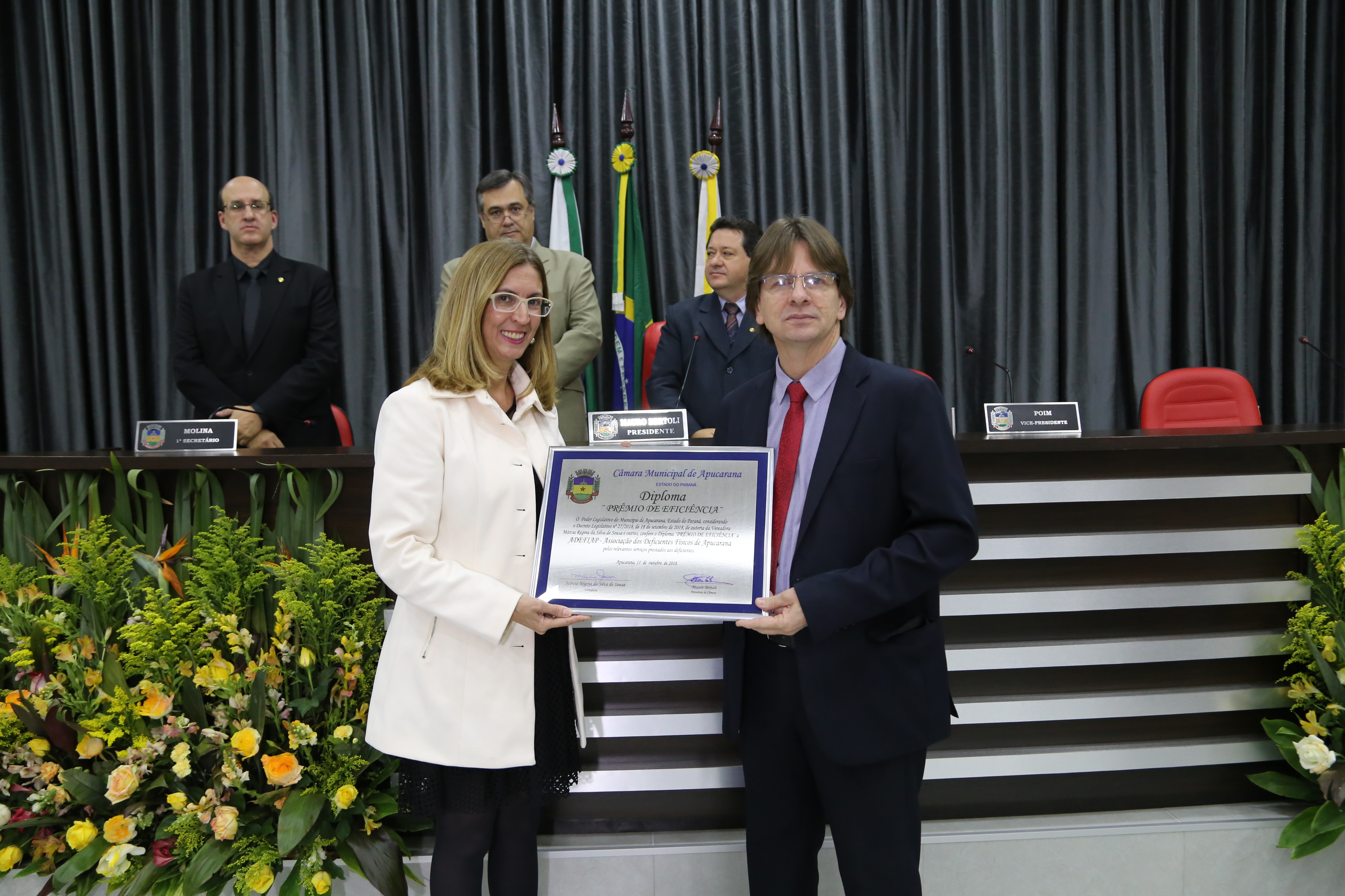 ADEFIAP recebe “Prêmio de Eficiência” da Câmara Municipal de Apucarana