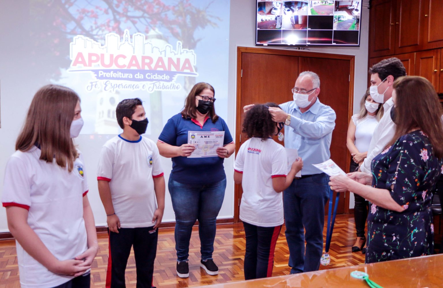 Alunos e professora de Apucarana são premiados na Olimpíada Brasileira de Língua Portuguesa e no Prêmio MPT na Escola