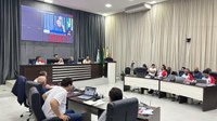 Apucarana Futsal participa da Tribuna Livre e Câmara aprova projetos e requerimentos