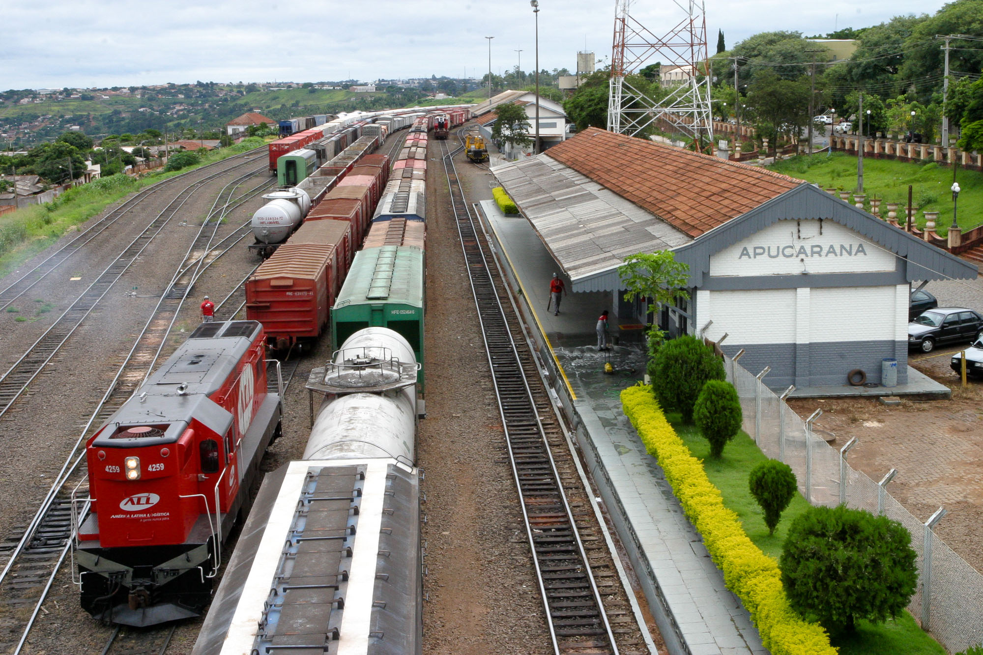 Audiência discute licenciamento para contorno ferroviário de Apucarana