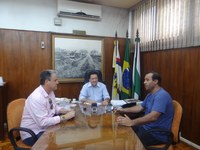Mauro Bertoli recebe presidente do SINDSPA