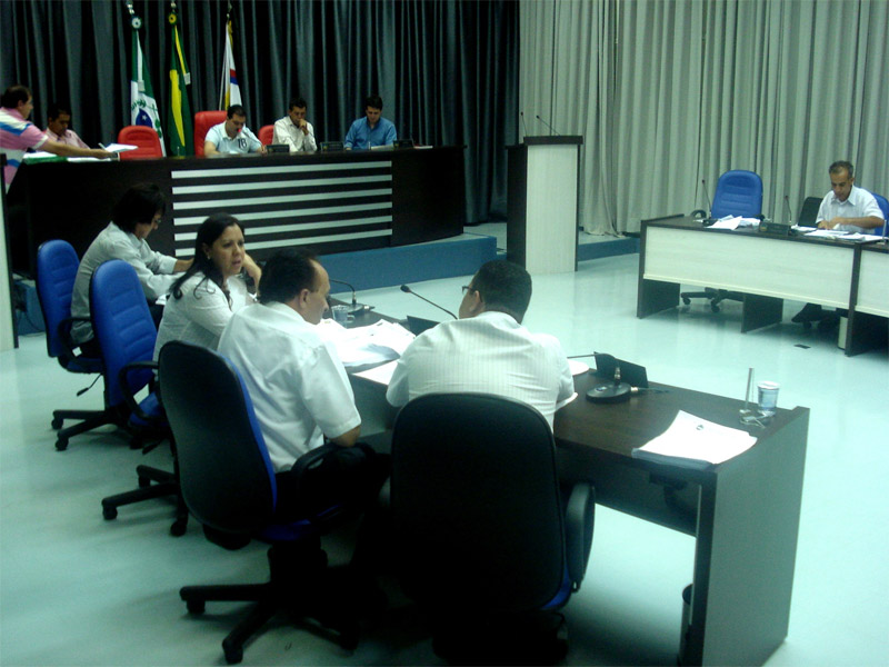 Câmara aprova 14,13% para servidores