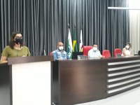 Câmara aprova, em 1ª votação, projeto que autoriza presença de “doulas” em maternidades