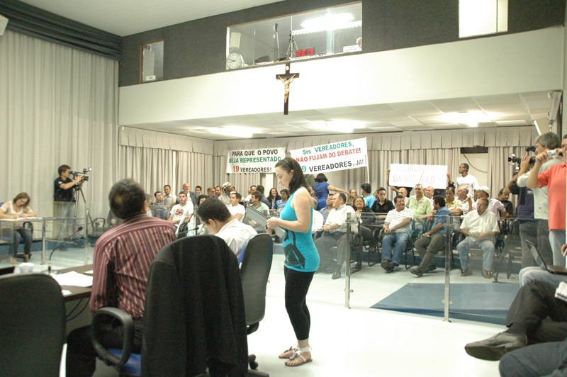 Câmara aprova emenda para 11 vereadores