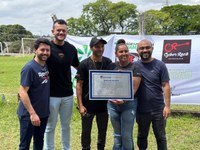 Câmara de Apucarana entrega Moção de Aplausos à Associação 1 Gol de Letra