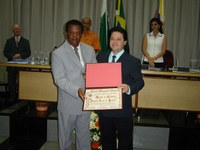 Câmara entrega moção de aplausos ao maestro Daniel