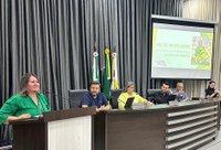 Câmara entrega Moção de Aplausos para Maura da Horta