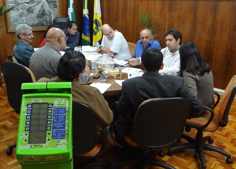 Câmara questiona legalidade de parquímetro em Apucarana
