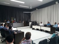 Com 16 projetos em pauta, Câmara de Apucarana realiza a última sessão de 2017