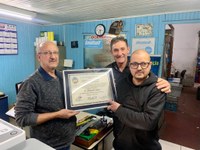 Comerciante da Osvaldo Cruz recebe homenagem da Câmara