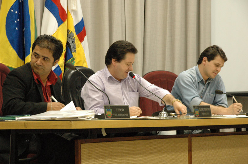 Consenso permite passar emenda dos servidores