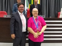 Coral Belas Mulheres Escolhidas por Deus recebe Comenda Cidade Alta de Mérito Profissional Apucaranense