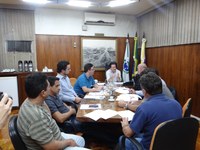 Diretoria da Sanepar reúne-se com vereadores de Apucarana