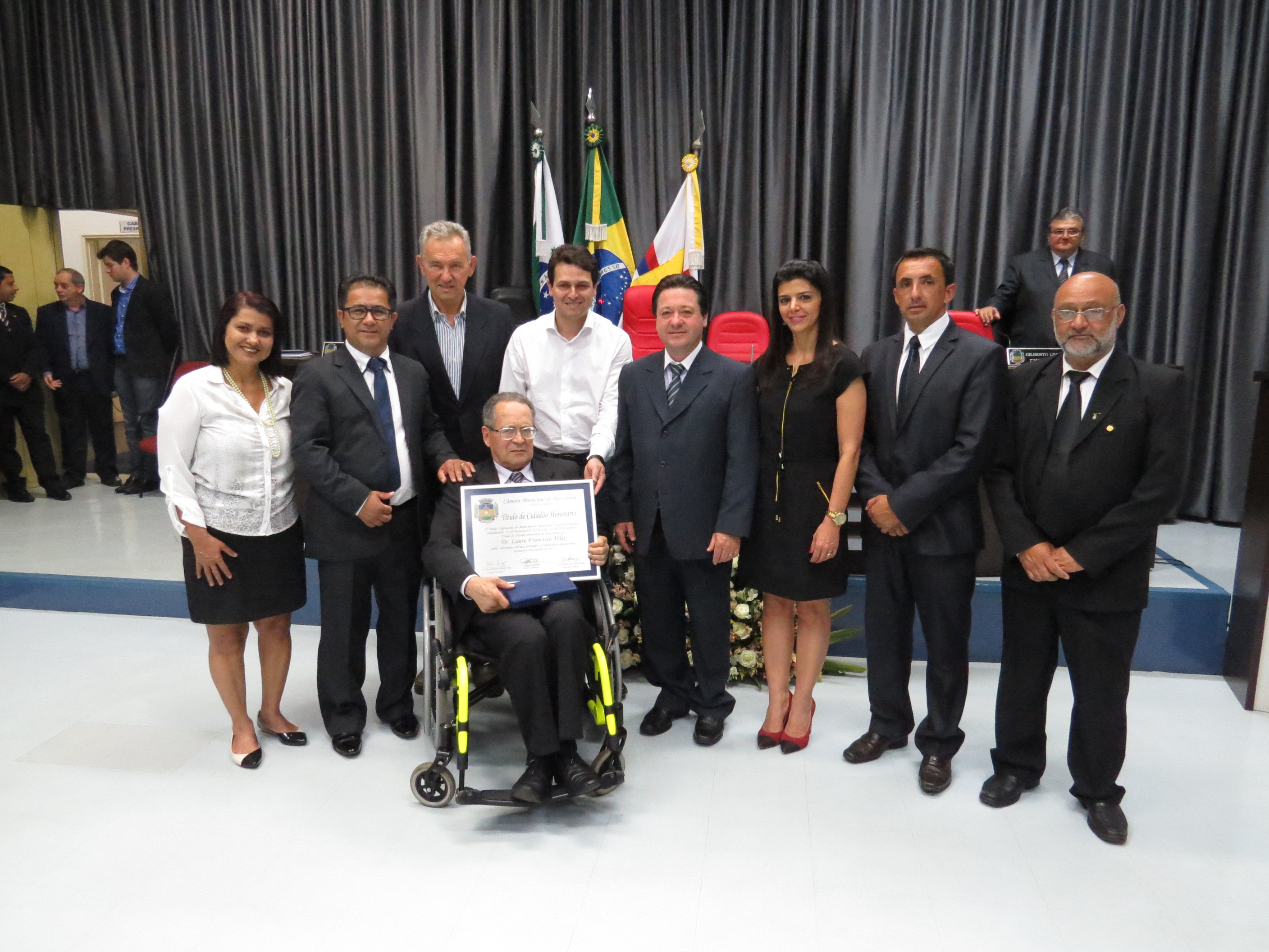 Doutor Lauro Francisco Félix recebe título de cidadão honorário de Apucarana
