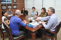 Em Curitiba, vereadora Márcia Sousa participa de reunião e discute sobre projetos para Apucarana 