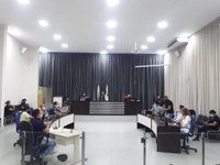 Em Sessão Extraordinária, Câmara de Apucarana aprova, em primeira votação, abono natalino para servidores