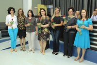 Em sessão ordinária, vereadores homenageiam mulheres