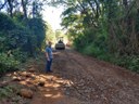 Facchiano acompanha obras de manutenção em estradas rurais de Apucarana