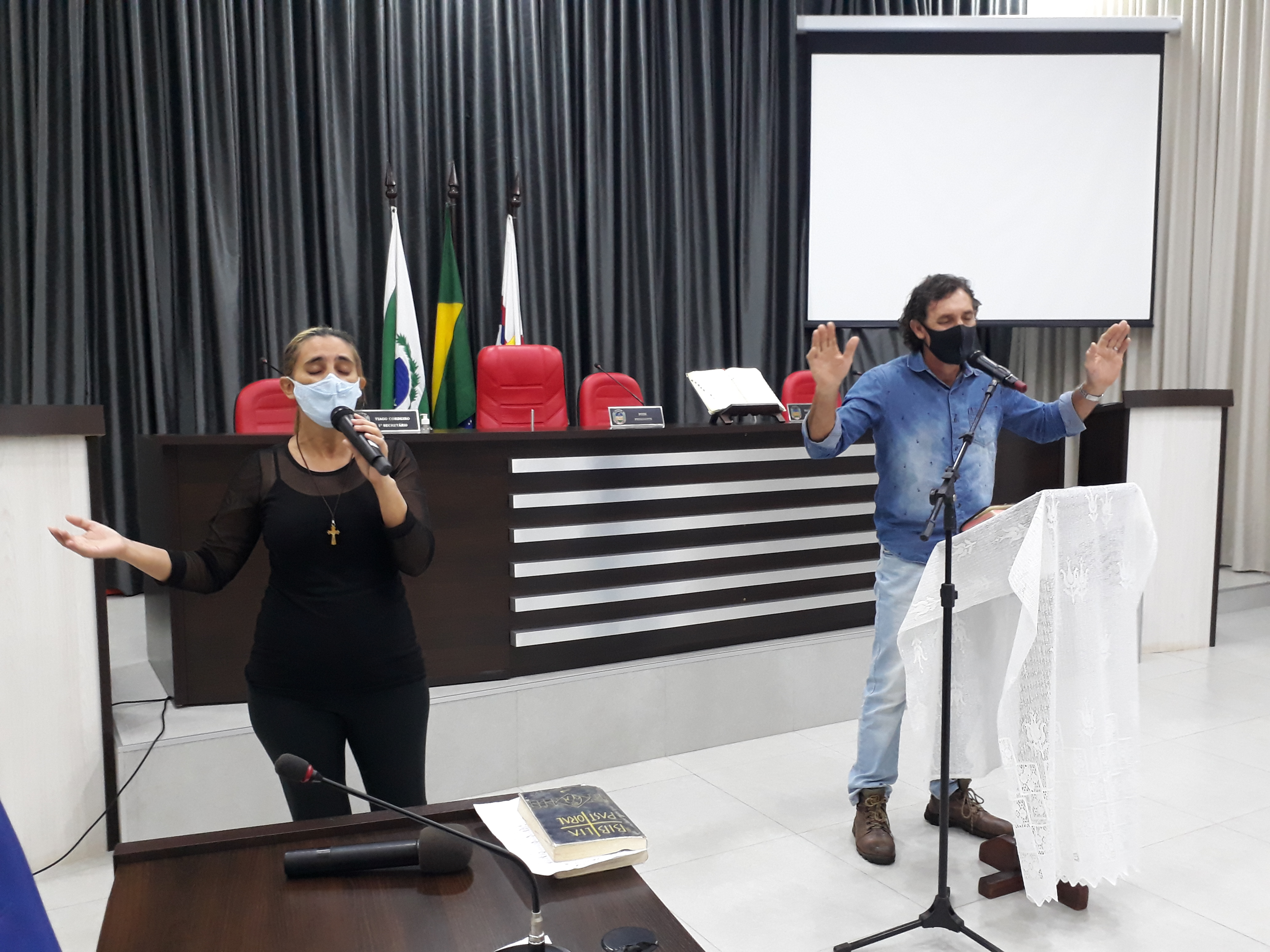 Grupo de Oração se reúne na Câmara de Apucarana