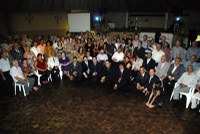 Homenagem a 90 pioneiros revive começo da história de Apucarana