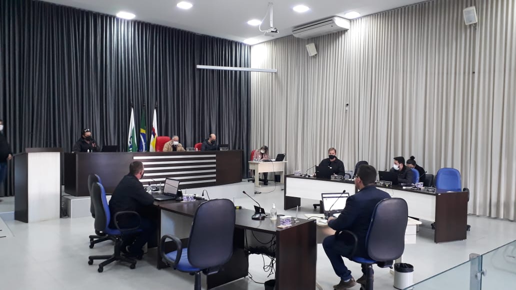 Limpeza de pauta: Câmara de Apucarana realiza duas sessões extraordinárias na tarde desta quarta-feira