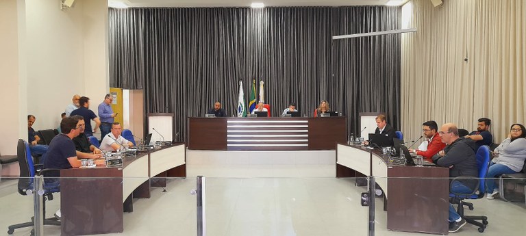 Limpeza de pauta encerra o 1º semestre na Câmara de Apucarana