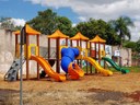 Marcos da Vila Reis anuncia que o Jardim Curitiba já tem parque infantil instalado