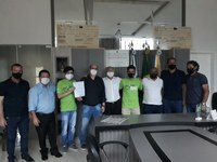 Molina entrega Lei que declara de Utilidade Pública o Bagarai Atlético Clube