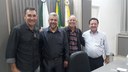 Padre Paulinho Amaral visita Câmara de Apucarana
