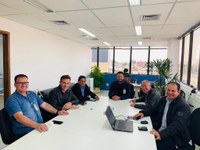 Poim do Pirapó, Gentil Pereira e Marcos da Vila Reis discutem ampliação da rede de esgoto para Apucarana