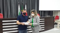 Projeto de Lei, dos vereadores Facchiano e Jossuela, garante a gestantes carentes passe livre no transporte coletivo municipal