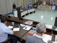 Projeto de supermercados retorna para as comissões