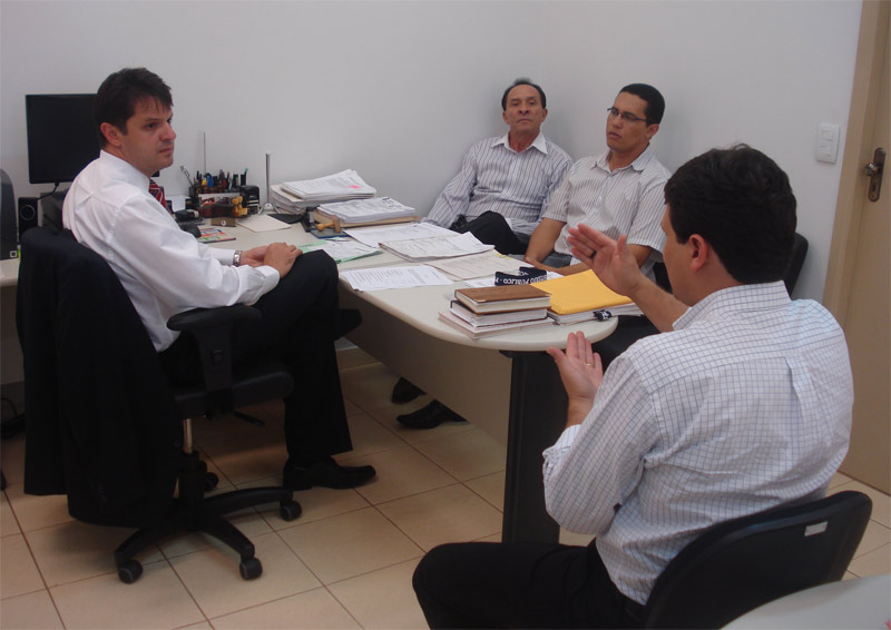 Promotor Cabrini recebe CPI da Dívida Pública