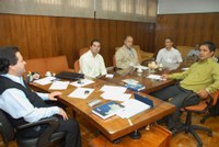 Reunião define acordo e resolve impasse sobre o vale transporte