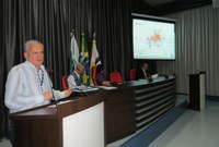 Sanepar tenta explicar falta d’água durante sessão