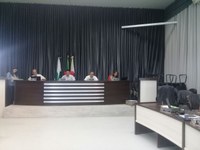 Semana começa com a realização de sessões Ordinária e Extraordinária na Câmara de Apucarana