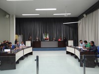 Semana inicia com sessões extraordinárias na Câmara de Apucarana
