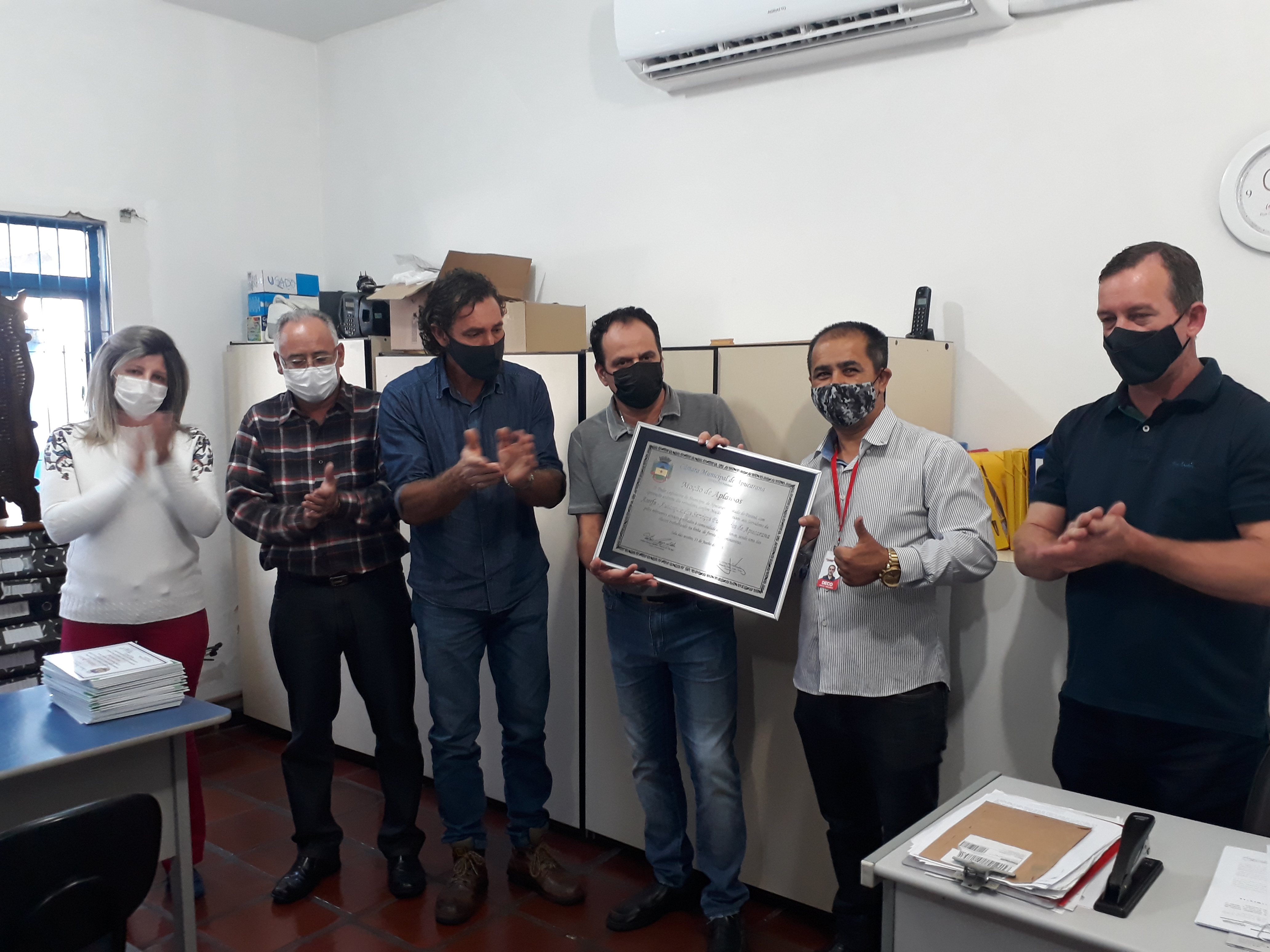 Servidores da Aserfa recebem Moção de Aplausos da Câmara de Apucarana