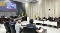 Sessão da Câmara de Apucarana aprova projetos de lei e moções; confira 