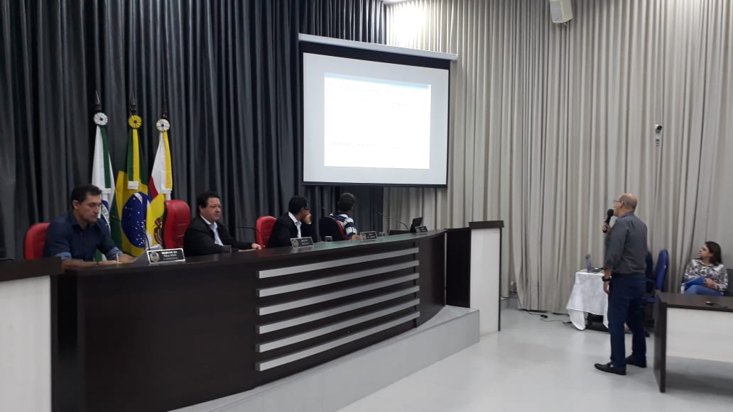 Sessão Ordinária e Audiência Pública marcam semana na Câmara de Apucarana