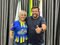 Técnica do projeto 'Bento Bom de Bola' visita Câmara de Apucarana