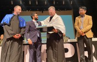 UTFPR recebe 'Diploma de Méritos em Tarefas Comunitárias'