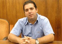 Vereador denuncia abuso no prazo de exames pelo SUS com especialistas