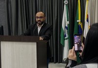 Vereador destaca valorização dos educadores de Apucarana em sessão itinerante