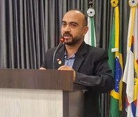 Vereador pede equiparação de direitos para professores dos CMEIs durante férias