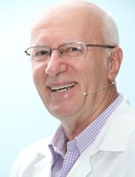 Vereador protocola Moção de Louvor ao professor Zumas pelos 58 anos dedicados à educação 