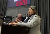 Vereadora cobra medidas para ampliar atendimentos nas UBSs e na rede de Saúde Mental