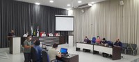 Vereadores aprovam piso nacional aos professores da rede municipal de Apucarana 