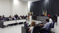 Vereadores aprovam projetos, requerimento e discutem educação na última Sessão Ordinária de novembro