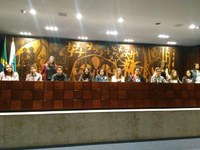 Vereadores do Projeto Parlamento Jovem visitam Assembleia Legislativa do Paraná